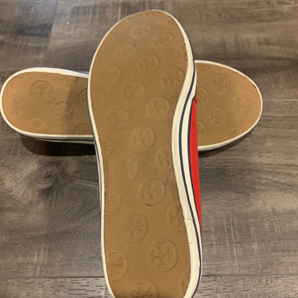 Tory Burch slip on flats - Picture 2 of 5